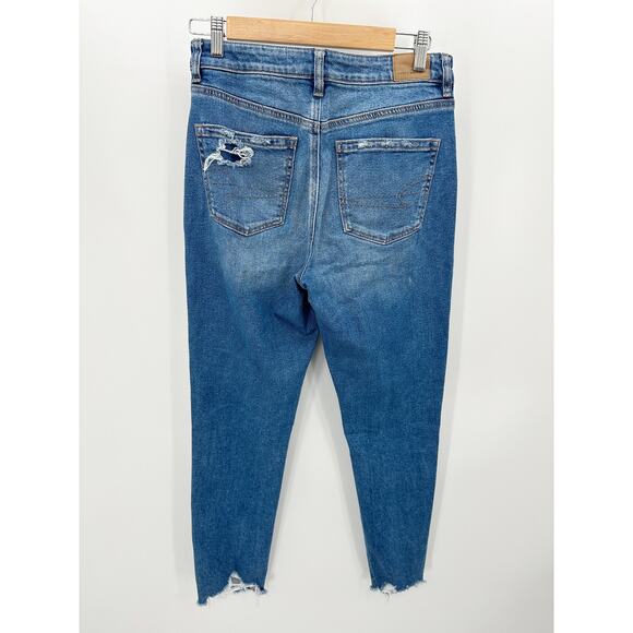 American Eagle Jeans Women 6 LONG Blue Medium Wash Distressed Denim Mom - Picture 2 of 9